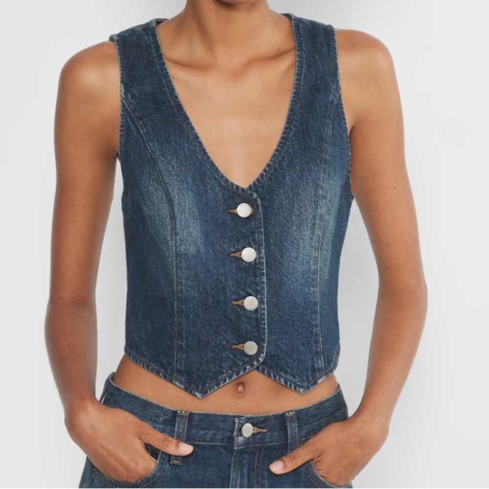 Aritzia Denim forum color be about dark blue The '90s Mia Denim Vest